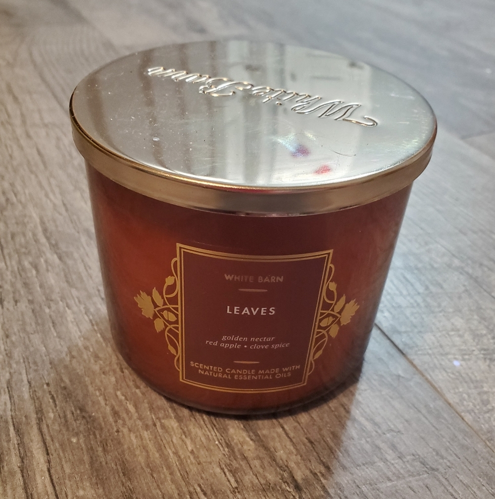 Bath And Body Works Leaves Candle